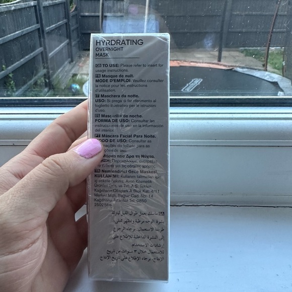 ANEW Hydrating Overnight Mask - 75ml Shea butter Hydraulic Acid for Dry skin - Picture 3 of 4